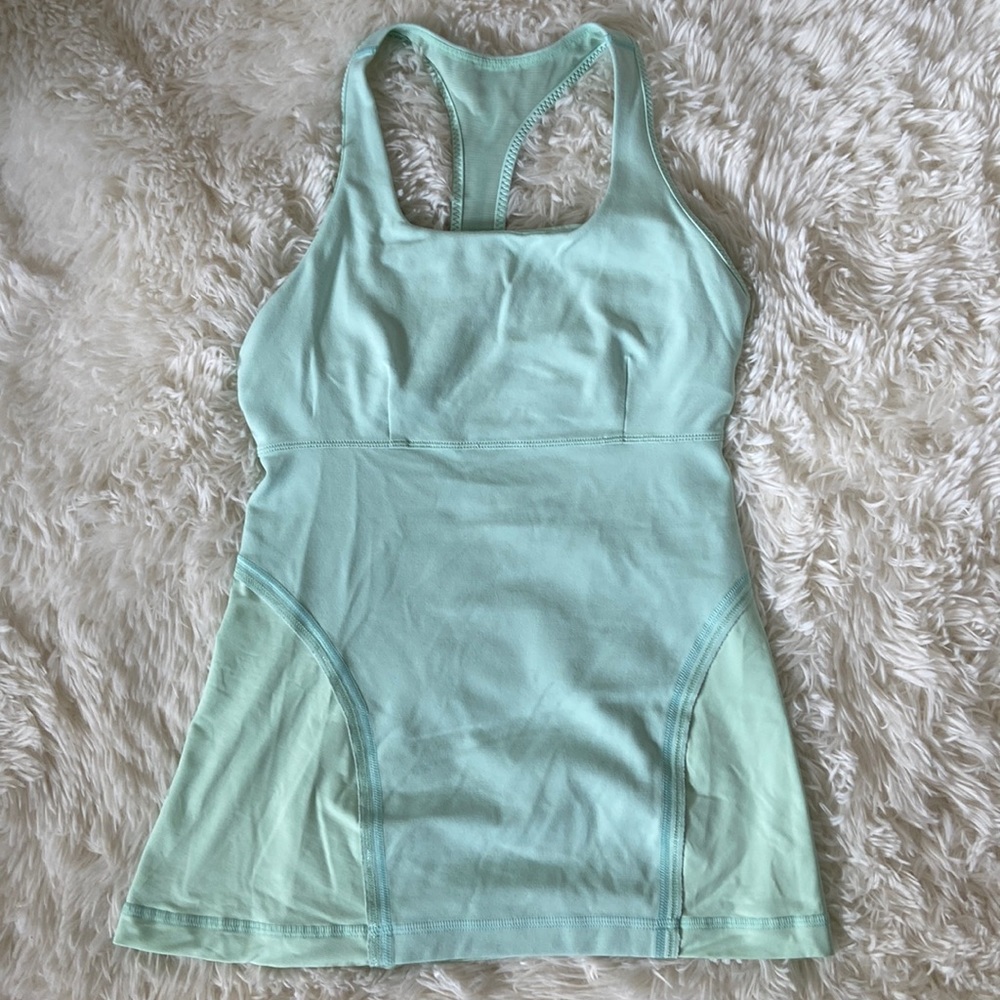 Lululemon tank